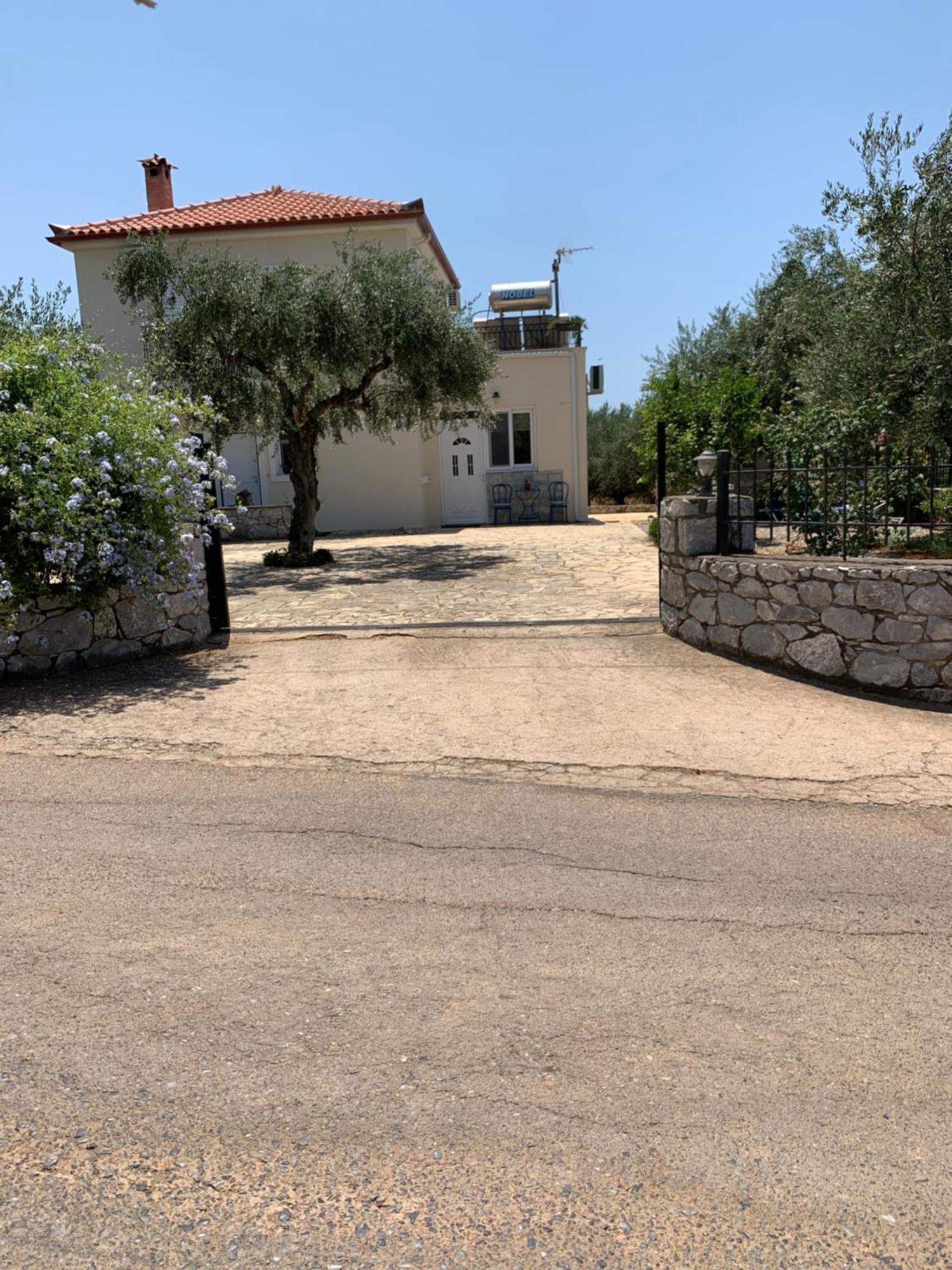 Asimenia Studio Stoúpa Exterior photo